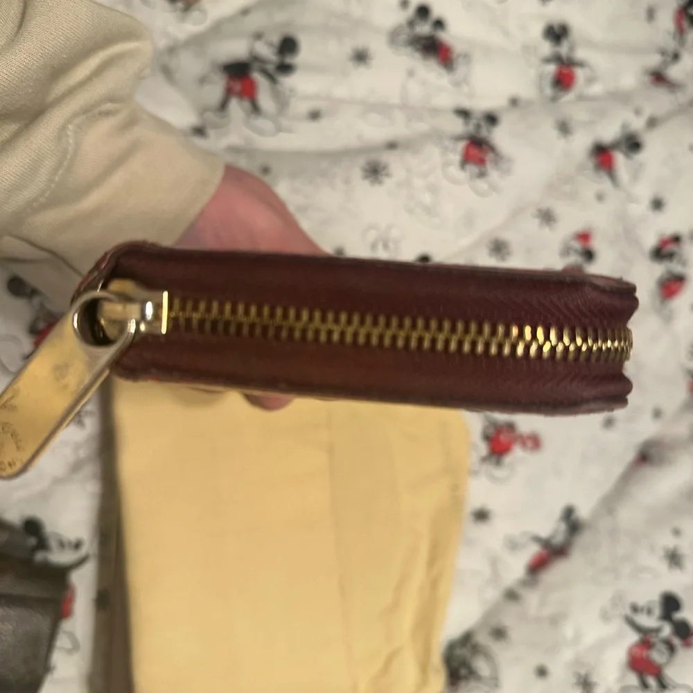 LV printed wallet - new to me / unused. Includes dust cover & box. - Picture 4 of 9